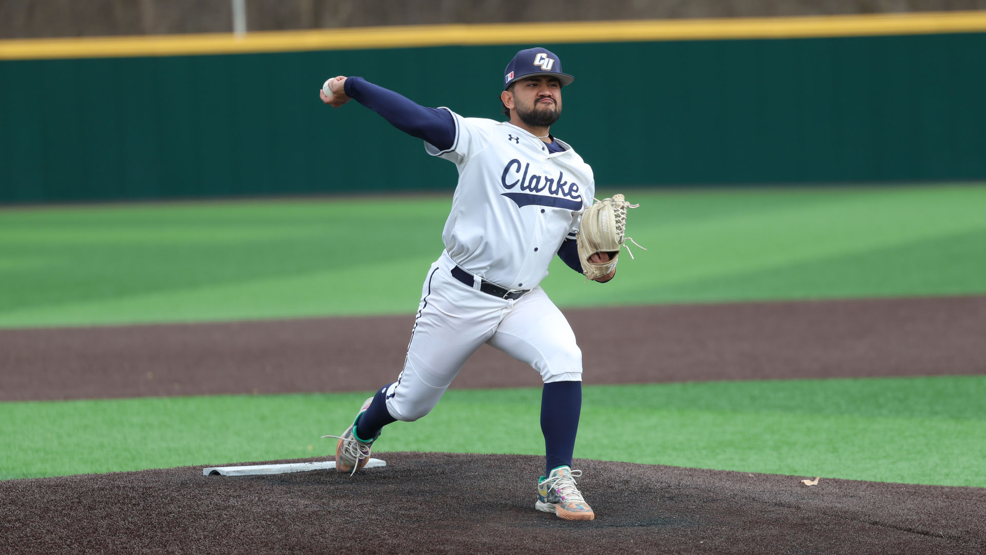 Pride and Pioneers split Heart Jamboree matchup