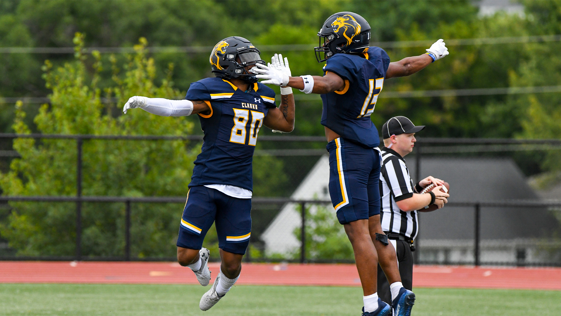 Football Hosts MidAmerica Nazarene on Homecoming Weekend