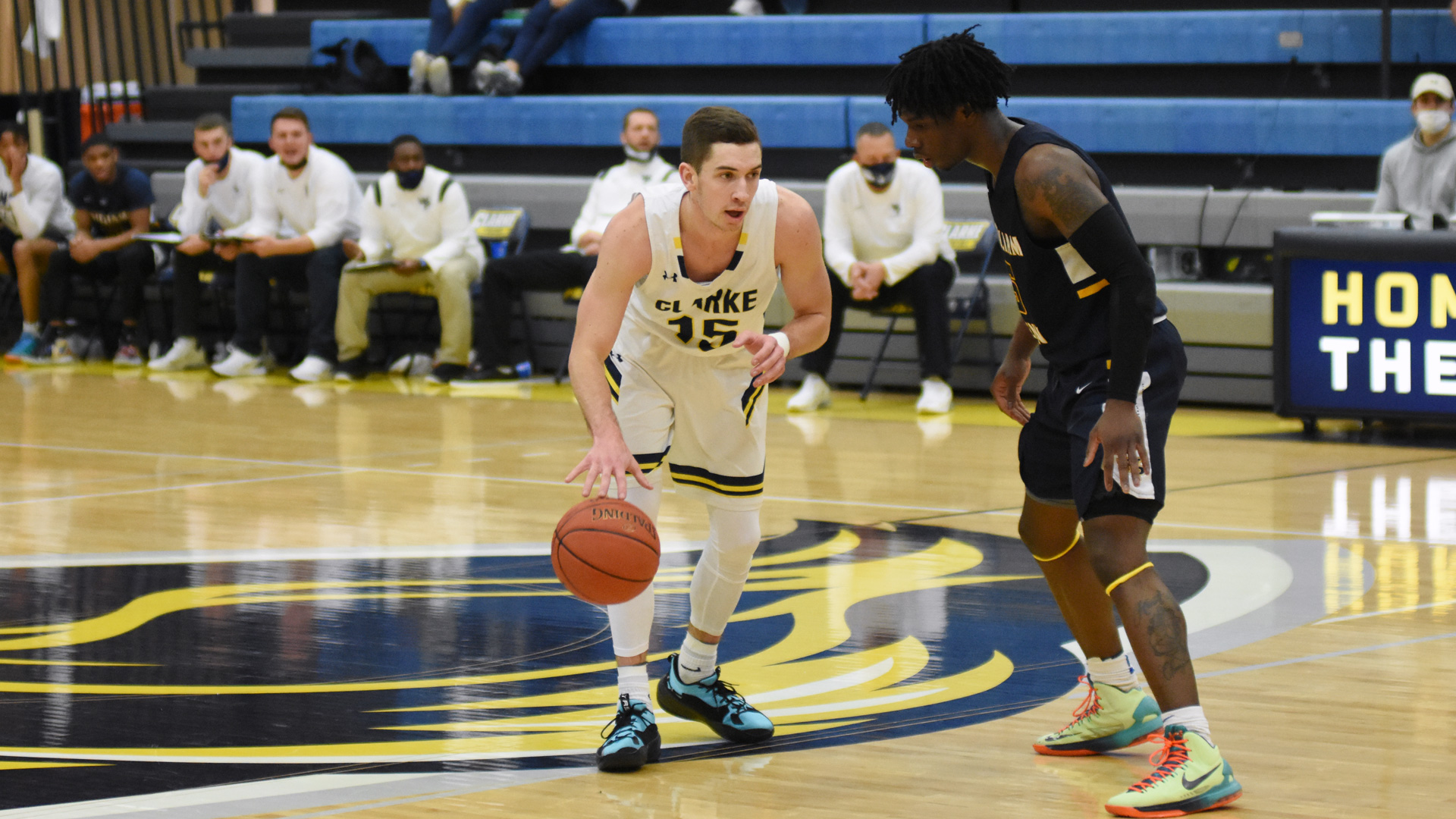 Lake captures assist record in tight 89-88 loss to William Penn