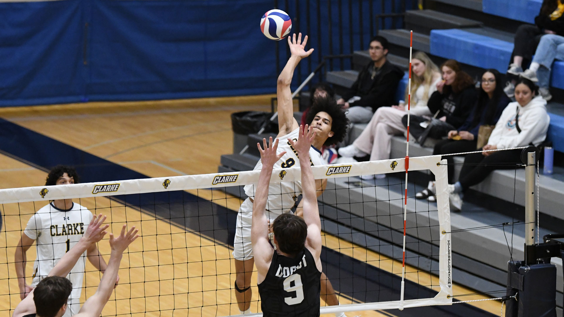 Pride fall in return home to Dordt 3-0