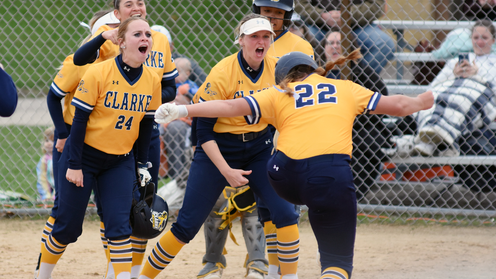 Pride end season on a high note earning doubleheader split with No. 11 Grand View