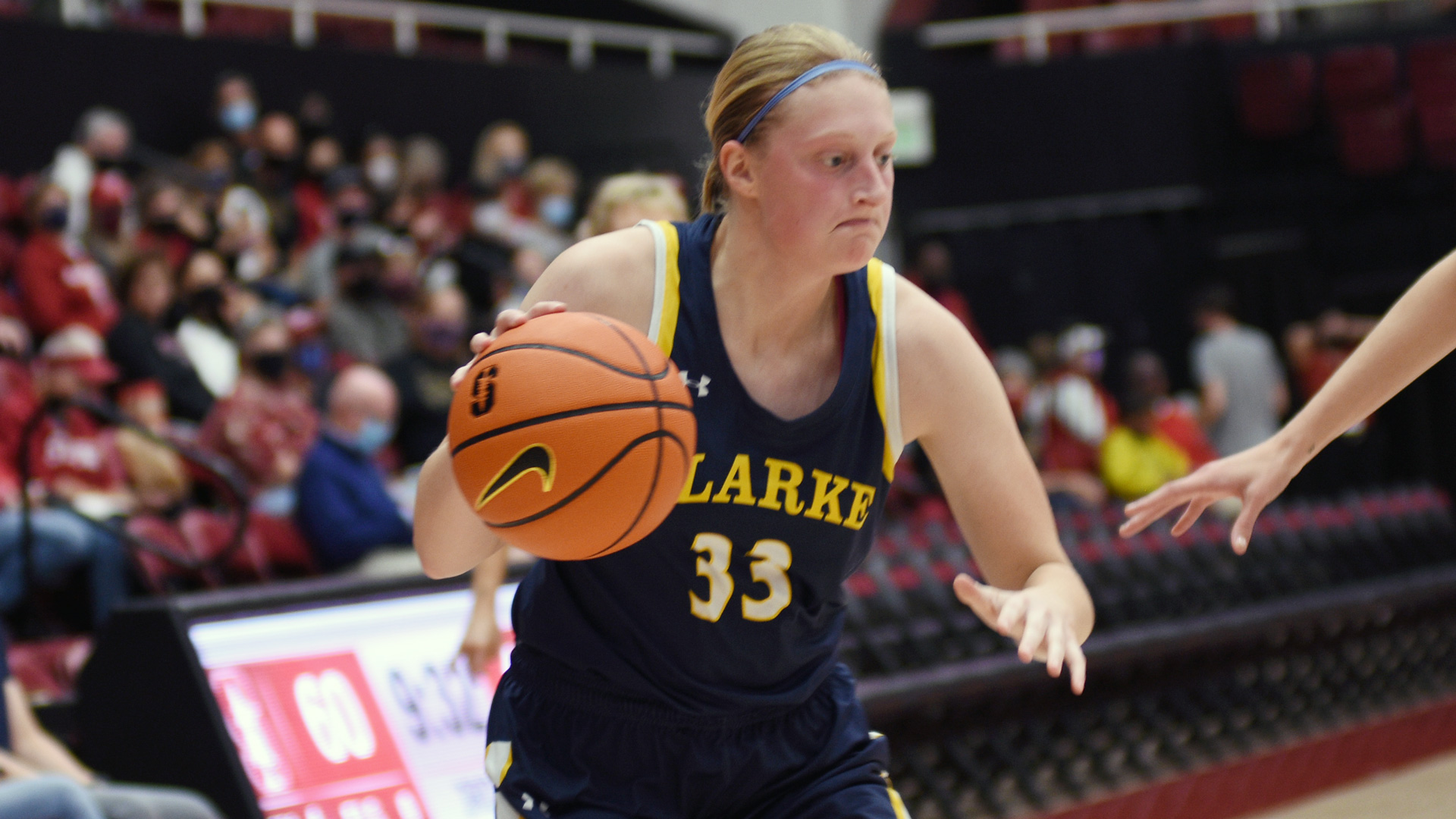 Tina Ubl working to find space with the ball on the floor