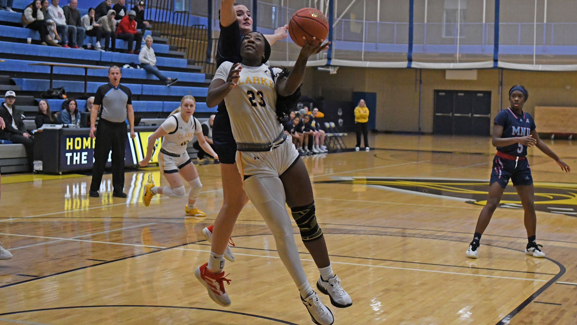 Morris' efficient afternoon not enough for Pride in 90-75 loss at MNU