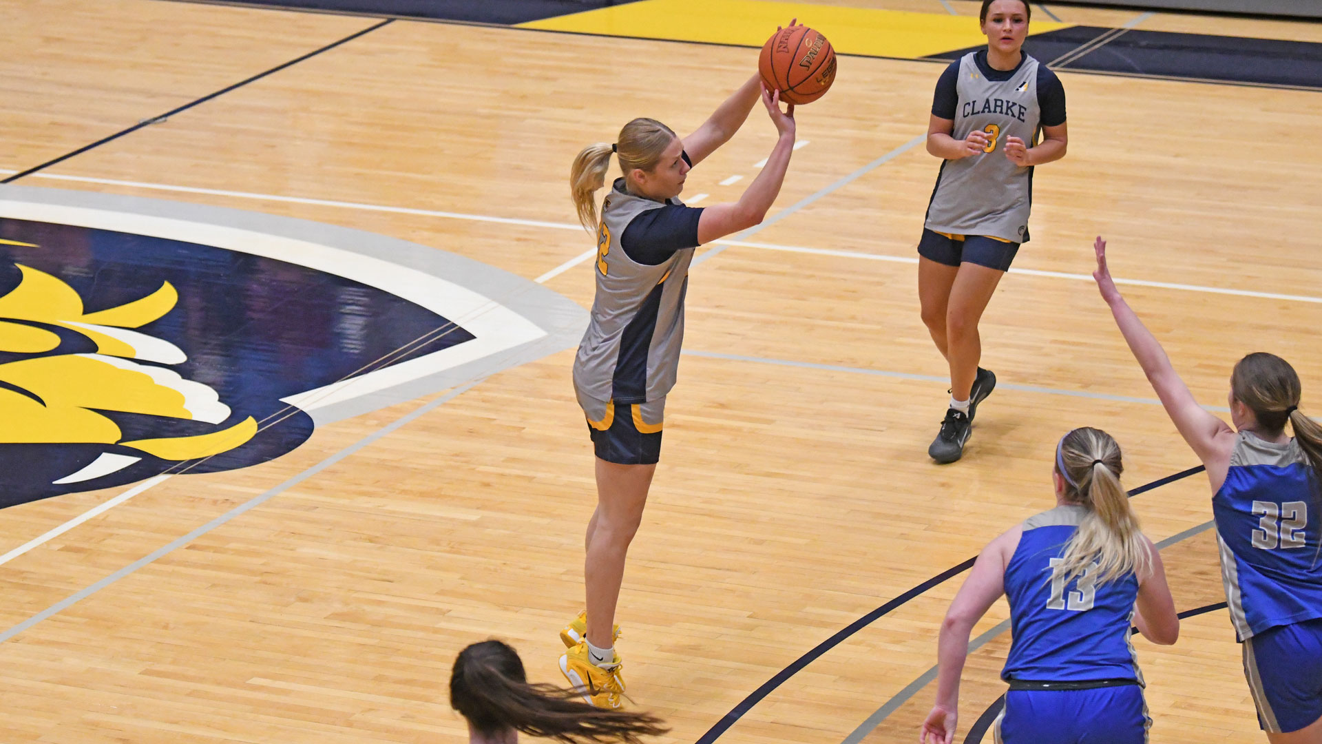 Strong first half leads to wire-to-wire Pride victory at William Penn